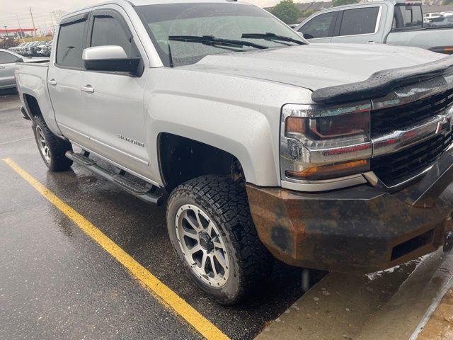 Photo of 2016 Silver Ice Metallic Chevrolet Silverado 1500