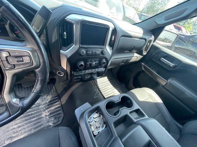 Photo of 2020 Silver Ice Metallic Chevrolet Silverado 1500