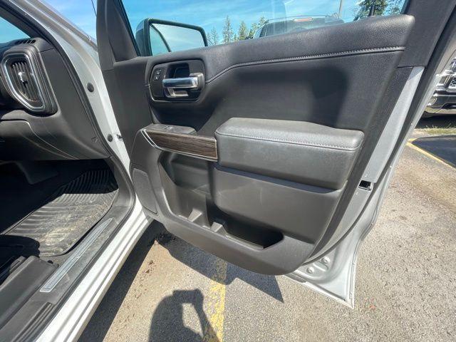 Photo of 2020 Silver Ice Metallic Chevrolet Silverado 1500