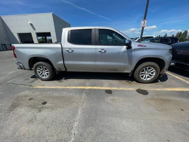 Photo of 2020 Silver Ice Metallic Chevrolet Silverado 1500