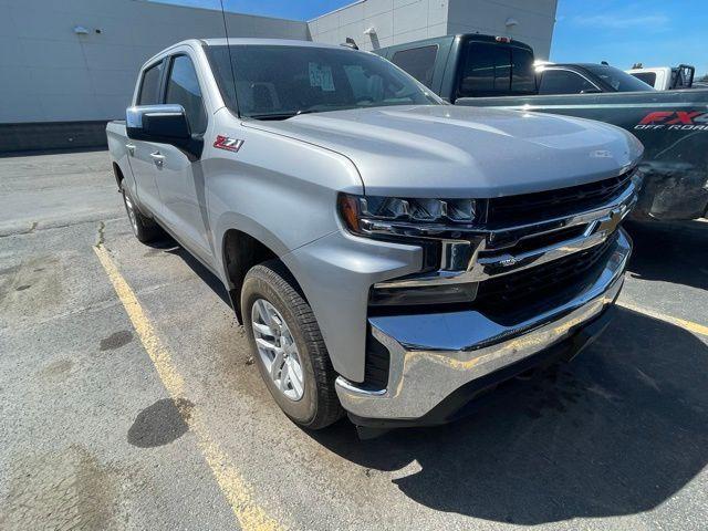 Photo of 2020 Silver Ice Metallic Chevrolet Silverado 1500
