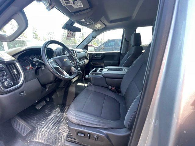 Photo of 2020 Silver Ice Metallic Chevrolet Silverado 1500