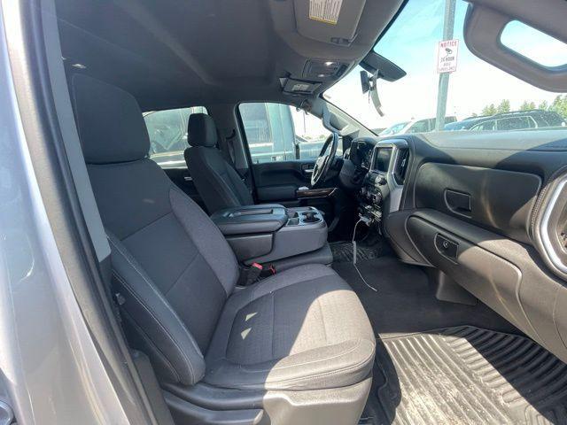 Photo of 2020 Silver Ice Metallic Chevrolet Silverado 1500