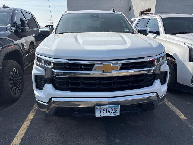 Photo of 2022 Summit White Chevrolet Silverado 1500