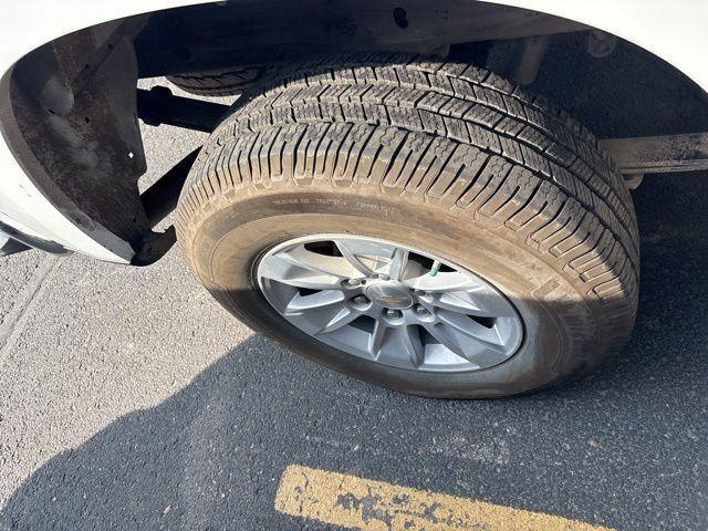 Photo of 2022 Summit White Chevrolet Silverado 1500