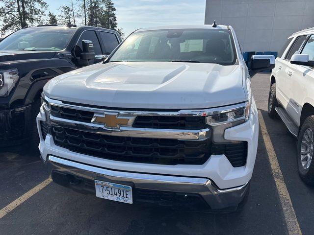 Photo of 2022 Summit White Chevrolet Silverado 1500