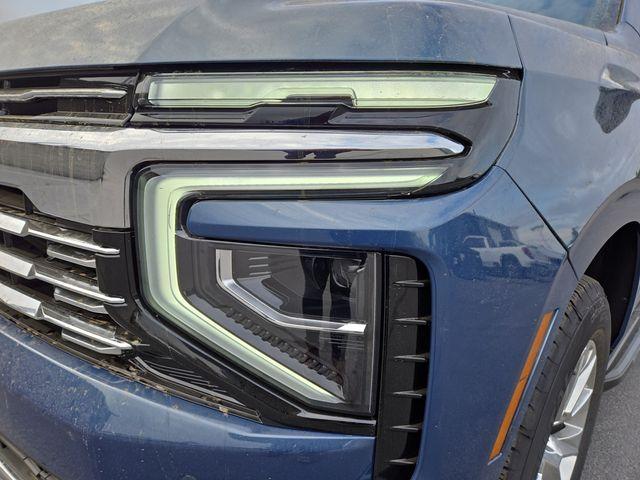 Photo of 2025 Lakeshore Blue Metallic Chevrolet Suburban
