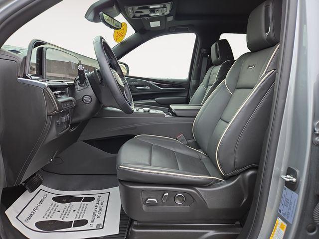 Photo of 2024 Silver Metallic Cadillac Escalade