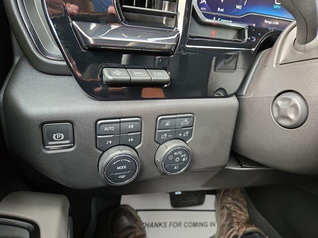 Photo of 2025 Summit White Chevrolet Silverado 1500