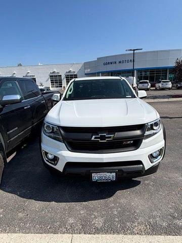 Photo of 2017 Summit White Chevrolet Colorado