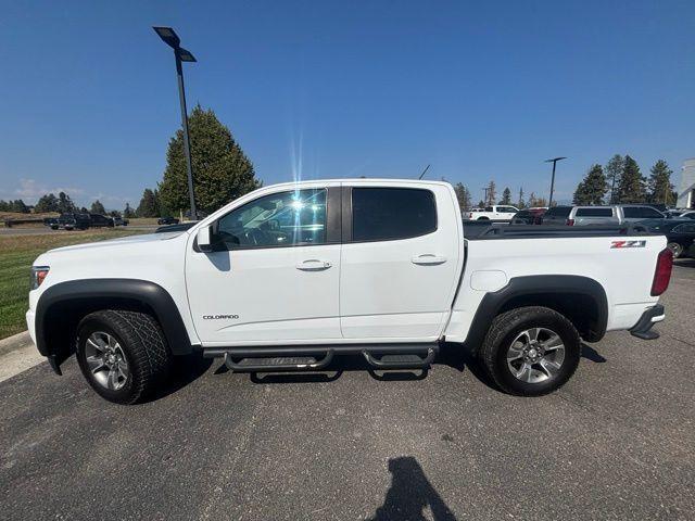 Photo of 2017 Summit White Chevrolet Colorado