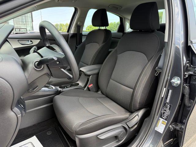 Photo of 2023 Gravity Gray Kia Forte