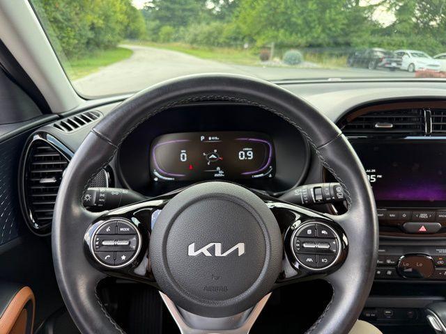 Photo of 2024 Snow White Pearl Kia Soul