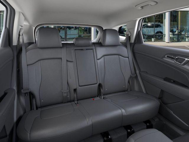 Photo of 2025 Snow White Pearl Kia Sportage Hybrid
