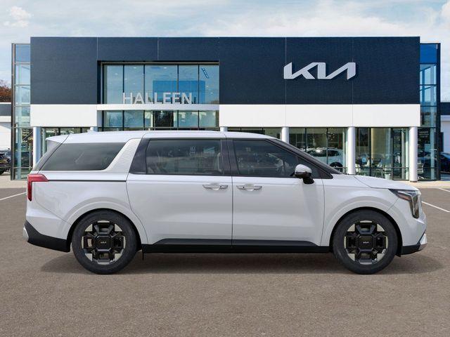 Photo of 2026 Snow White Pearl Kia Carnival