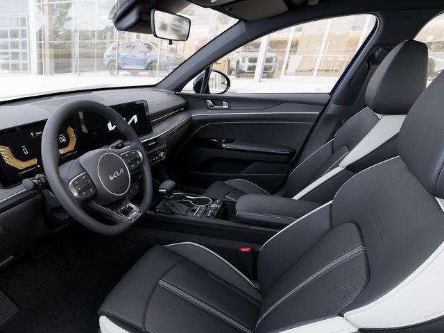 Photo of 2026 Blue Kia K5