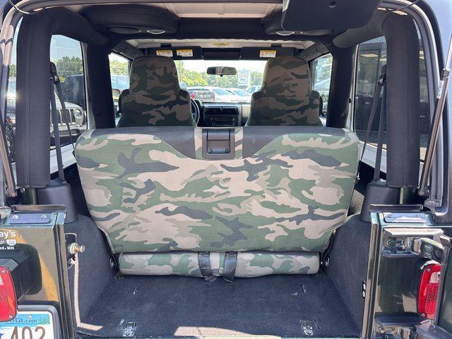 Photo of 2005 Moss Green Pearlcoat/Dark Green Hard Top Jeep Wrangler