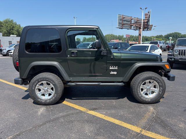 Photo of 2005 Moss Green Pearlcoat/Dark Green Hard Top Jeep Wrangler