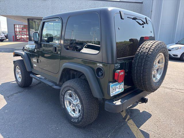 Photo of 2005 Moss Green Pearlcoat/Dark Green Hard Top Jeep Wrangler