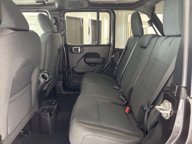 Photo of 2025 Granite Crystal Metallic Clearcoat Jeep Wrangler