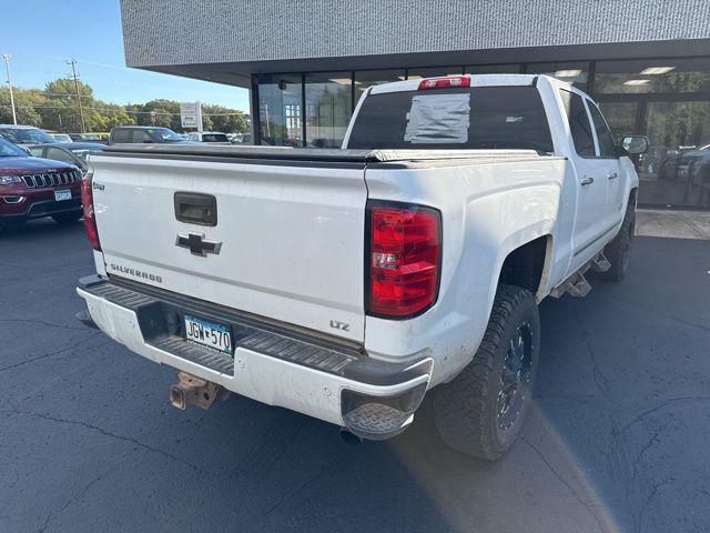 Photo of 2016 Summit White Chevrolet Silverado 2500