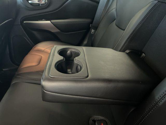 Photo of 2021 Velvet Red Pearlcoat Jeep Cherokee