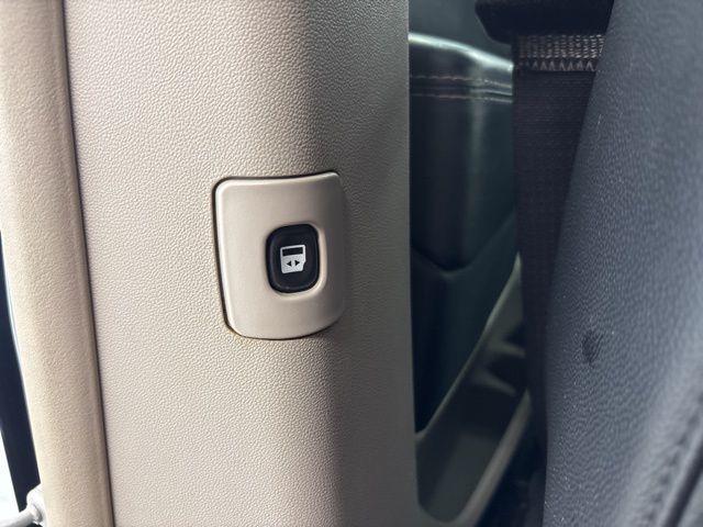 Photo of 2014 Maximum Steel Metallic Clearcoat Chrysler Town & Country