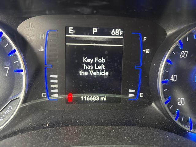 Photo of 2018 Brilliant Black Crystal Pearlcoat Chrysler Pacifica