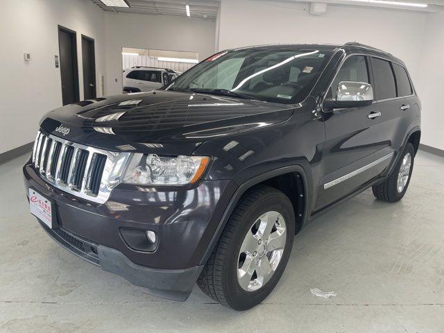 Photo of 2013 Maximum Steel Metallic Clearcoat Jeep Grand Cherokee