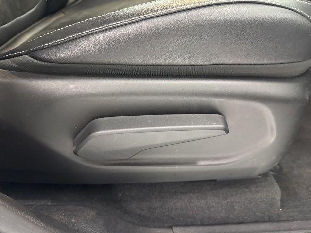 Photo of 2022 Bright White Clearcoat Jeep Grand Cherokee