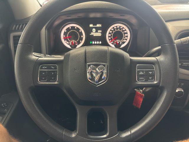 Photo of 2018 Brilliant Black Crystal Pearlcoat RAM 2500