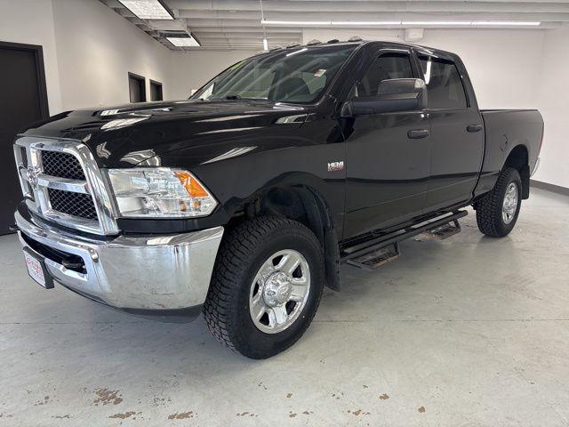 Photo of 2018 Brilliant Black Crystal Pearlcoat RAM 2500