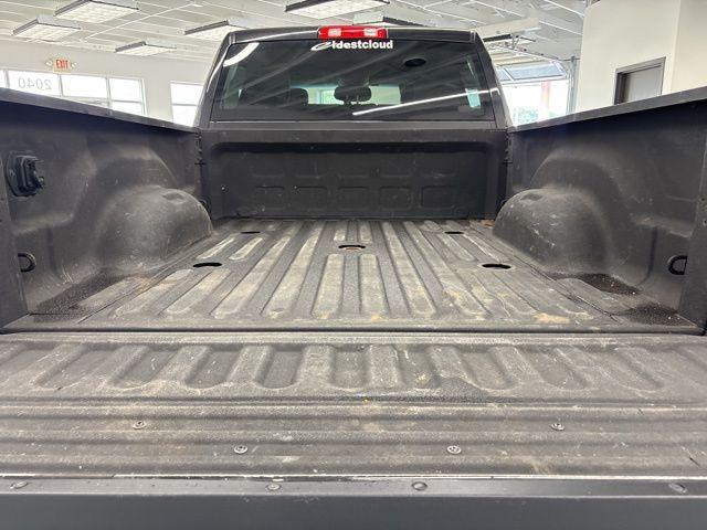 Photo of 2018 Brilliant Black Crystal Pearlcoat RAM 2500