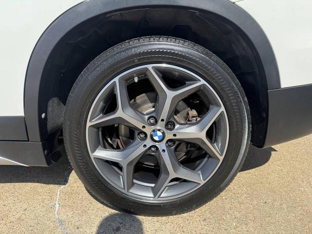 Photo of 2016 White BMW X1