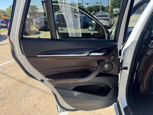 Photo of 2016 White BMW X1