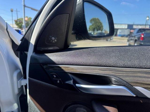 Photo of 2016 White BMW X1