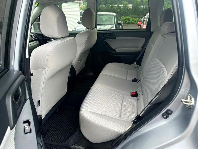 Photo of 2017 Ice Silver Metallic Subaru Forester