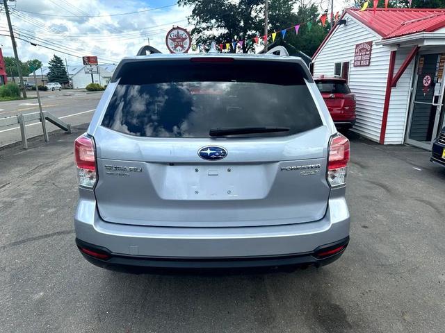 Photo of 2017 Ice Silver Metallic Subaru Forester