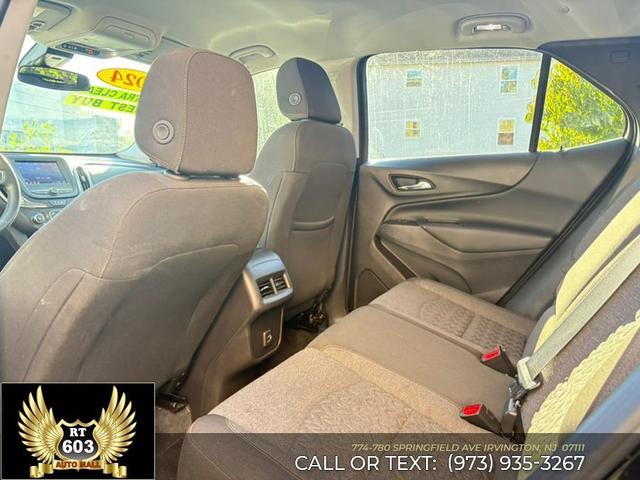 Photo of 2024 Mosaic Black Metallic Chevrolet Equinox