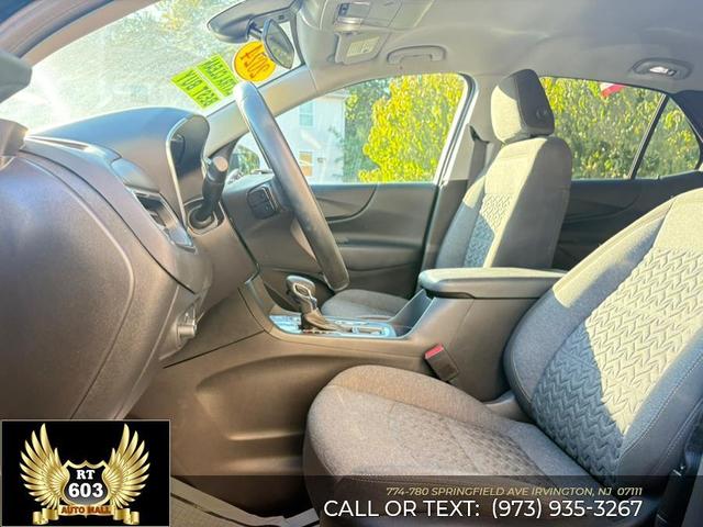 Photo of 2024 Mosaic Black Metallic Chevrolet Equinox