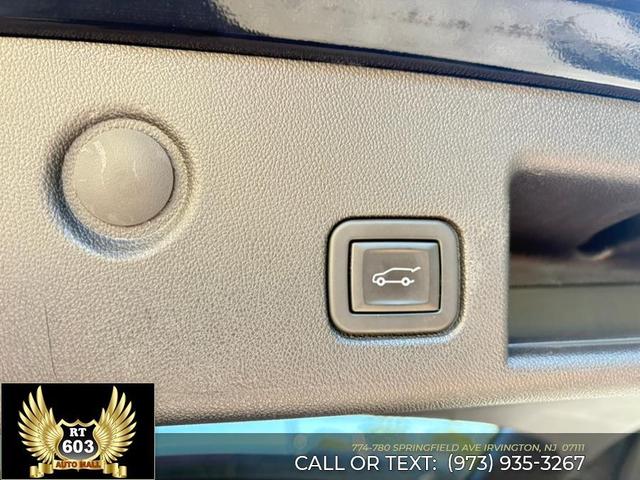 Photo of 2024 Mosaic Black Metallic Chevrolet Equinox