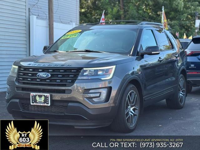 Photo of 2017 Gray Ford Explorer
