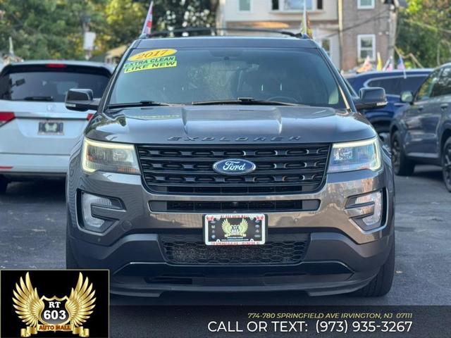 Photo of 2017 Gray Ford Explorer
