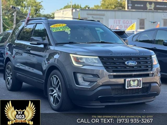 Photo of 2017 Gray Ford Explorer