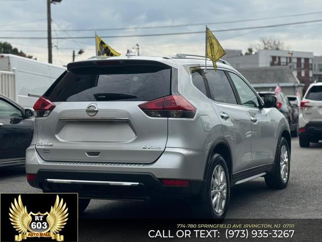Photo of 2018 Brilliant Silver Nissan Rogue