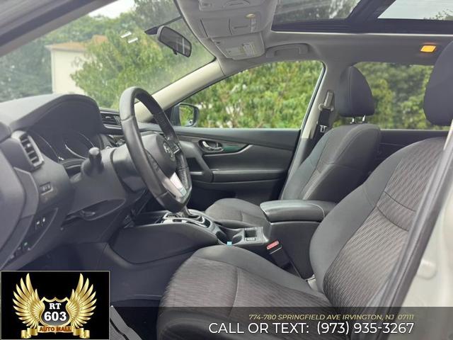 Photo of 2018 Brilliant Silver Nissan Rogue