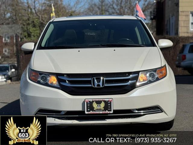 Photo of 2016 White Diamond Pearl Honda Odyssey