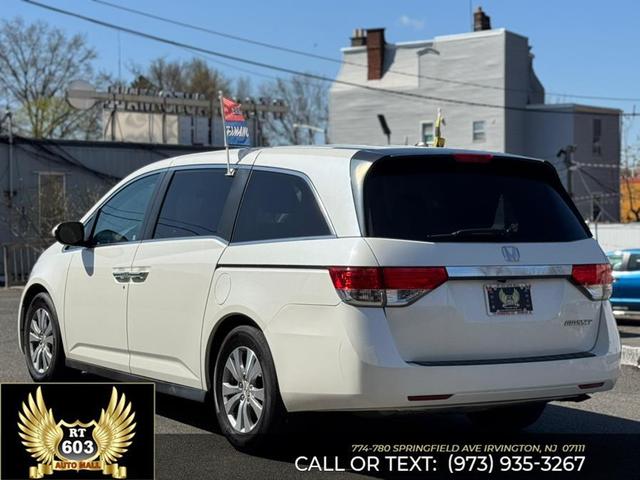 Photo of 2016 White Diamond Pearl Honda Odyssey