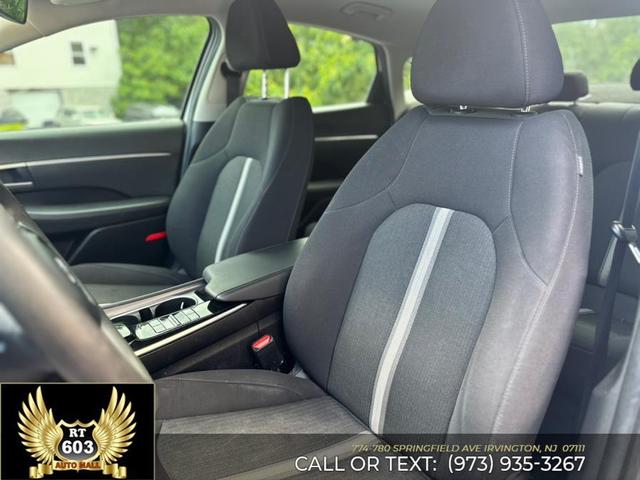 Photo of 2021 Quartz White Hyundai SONATA
