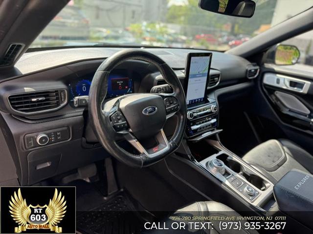 Photo of 2021 Agate Black Metallic Ford Explorer